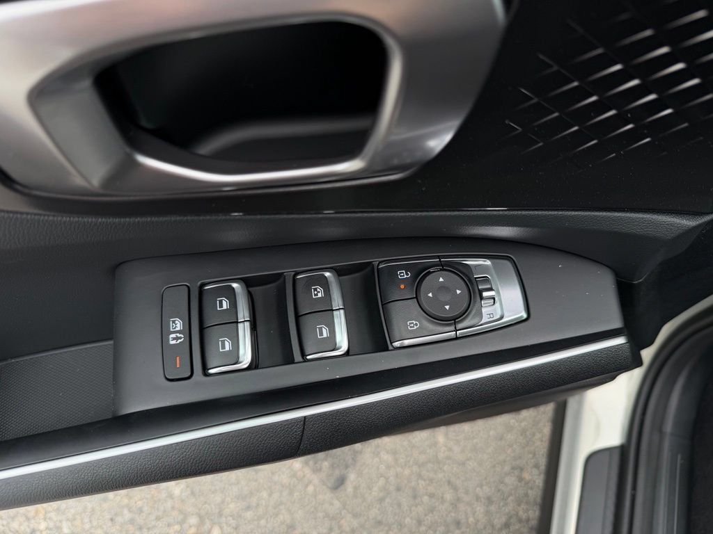 New 2026 Kia Sorento LX FWD image 14