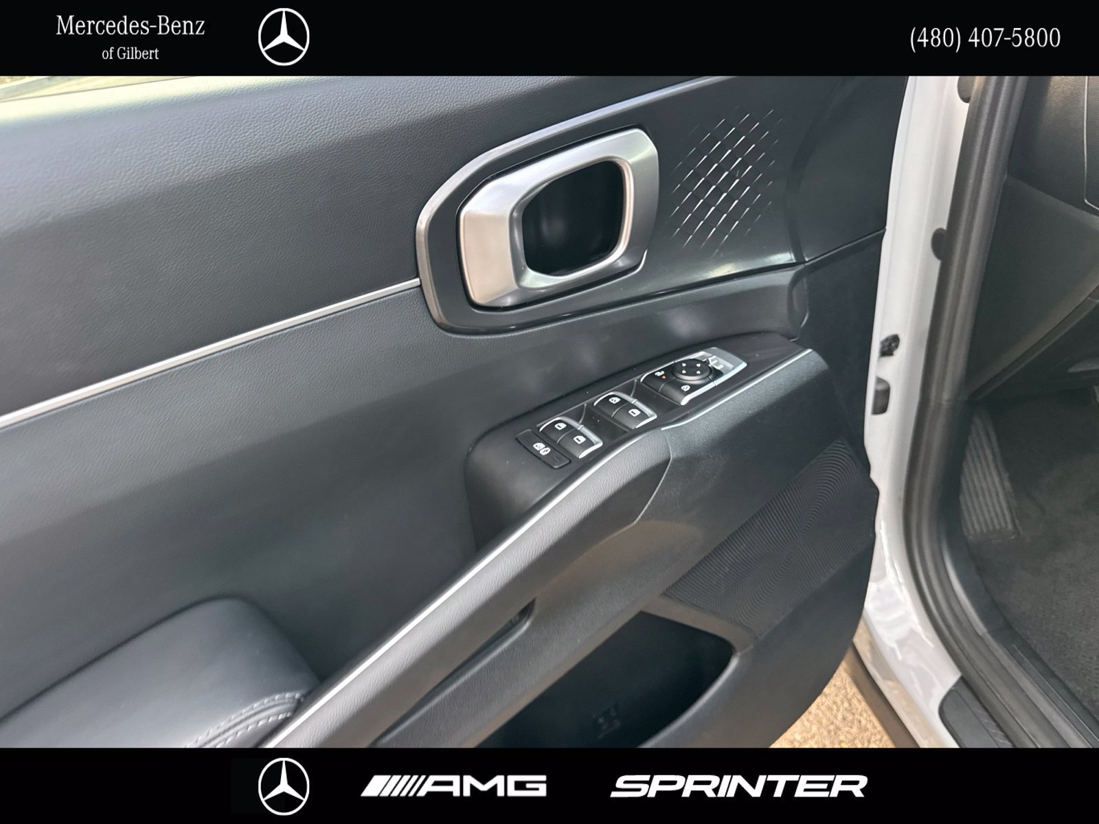 Used 2025 Kia Sorento S w/ Panoramic Sunroof Package FWD image 12