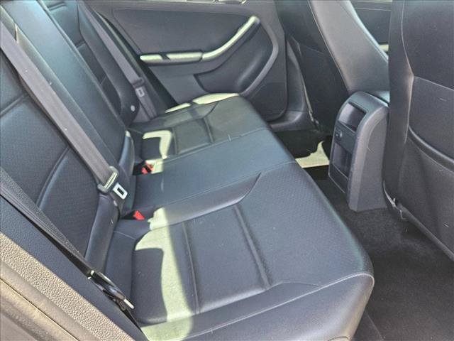 Used 2016 Volkswagen Jetta SE FWD image 19