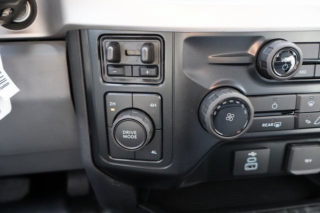 New 2026 Ford F550 4x4 Supercab Super Duty image 27