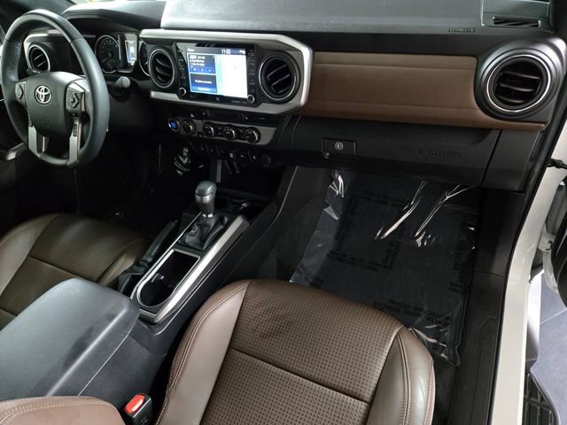 Used 2023 Toyota Tacoma Limited image 22