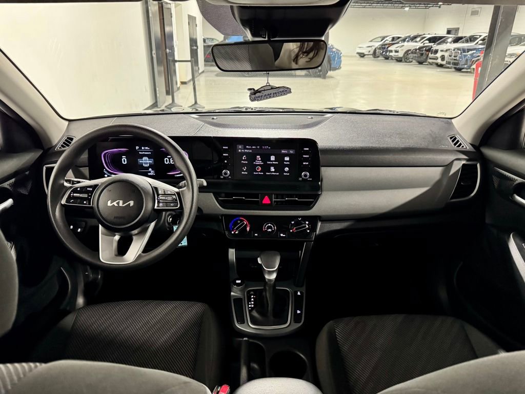 Used 2024 Kia Seltos LX image 13