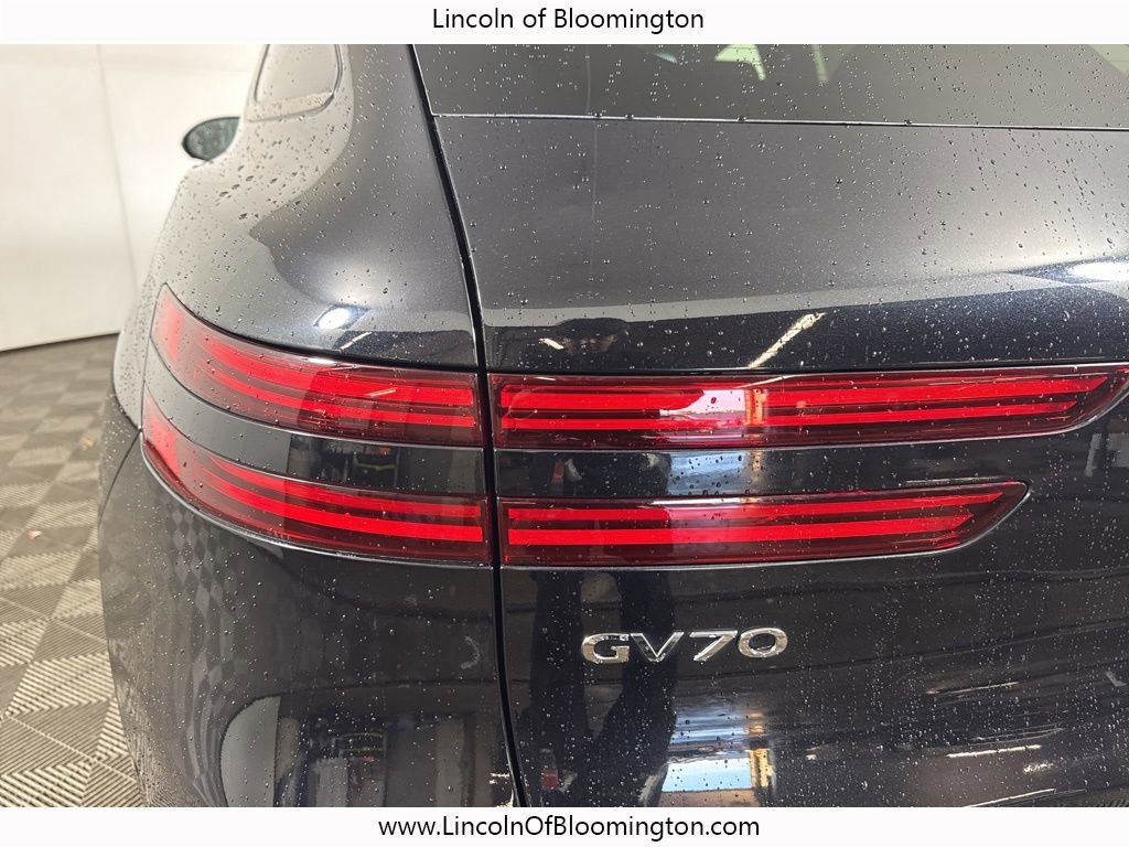 Used 2023 Genesis GV70 3.5T Sport w/ Sport Prestige Package image 18