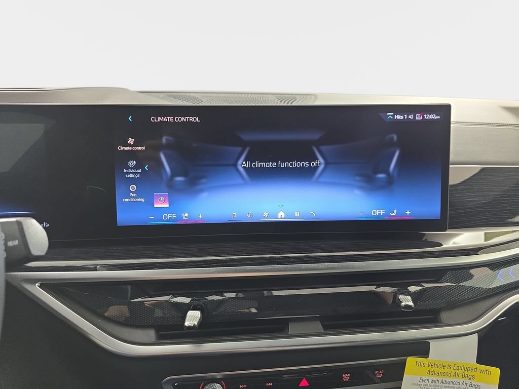 Used 2026 BMW X5 xDrive40i w/ M Sport Package AWD/4WD image 23