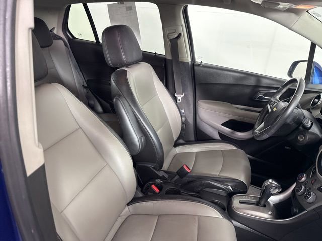 Used 2015 Chevrolet Trax LTZ image 16