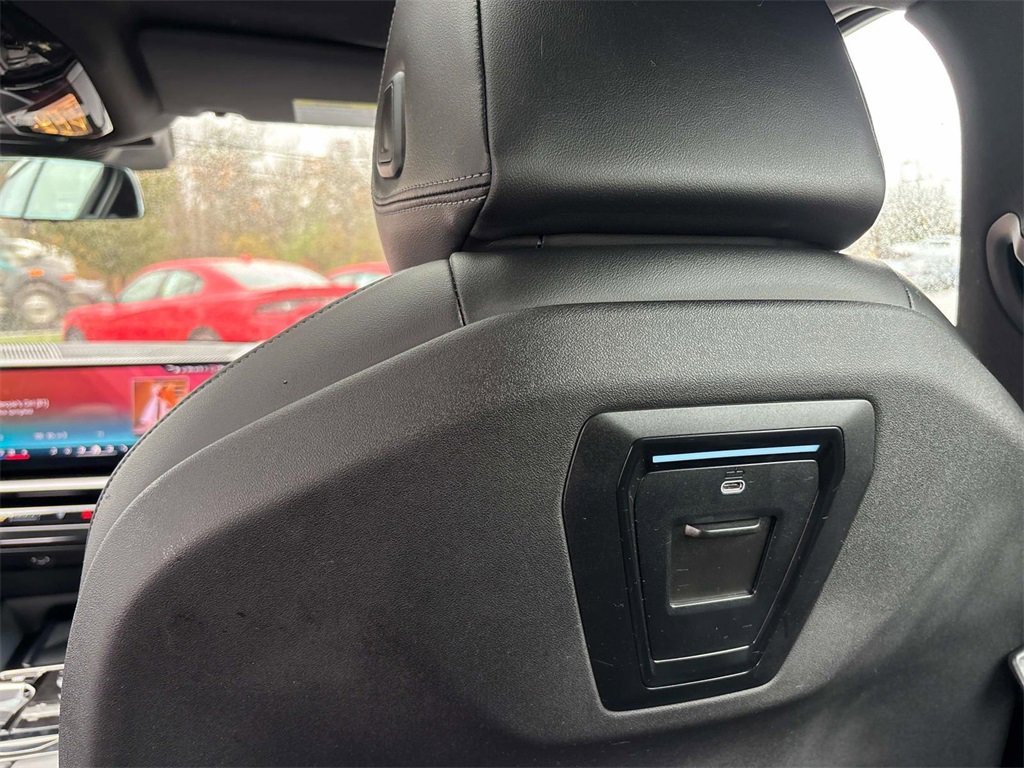 Used 2024 BMW 530i xDrive w/ Premium Package image 14