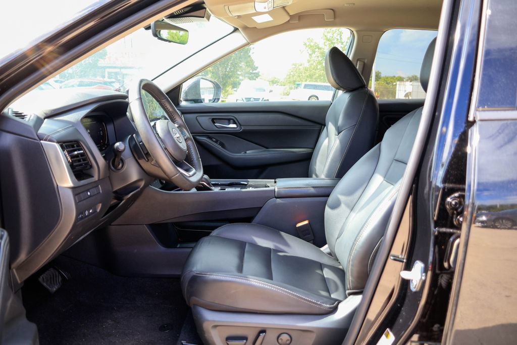 Used 2024 Nissan Rogue SL FWD image 7