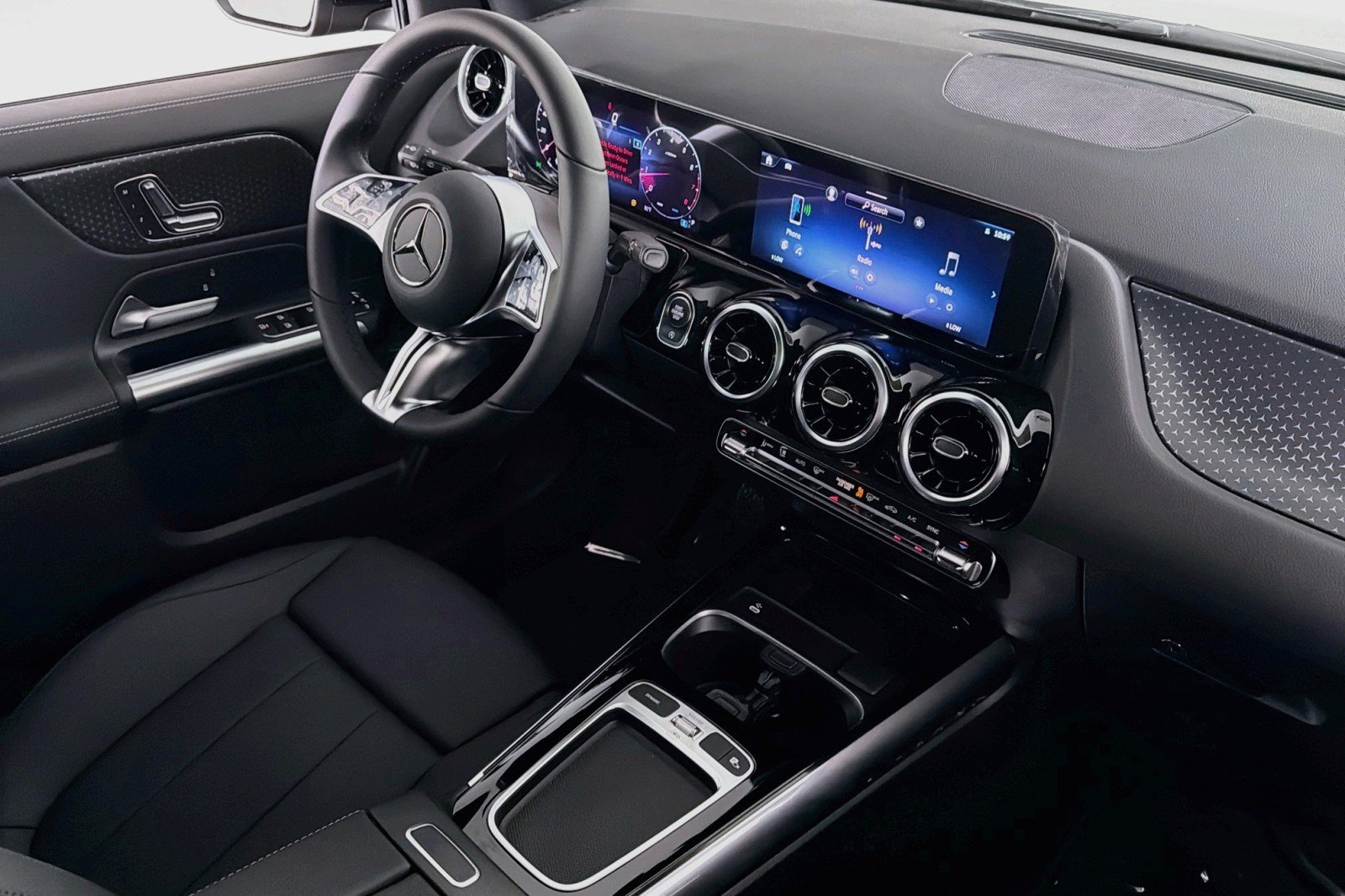 New 2026 Mercedes-Benz GLA 250 image 15
