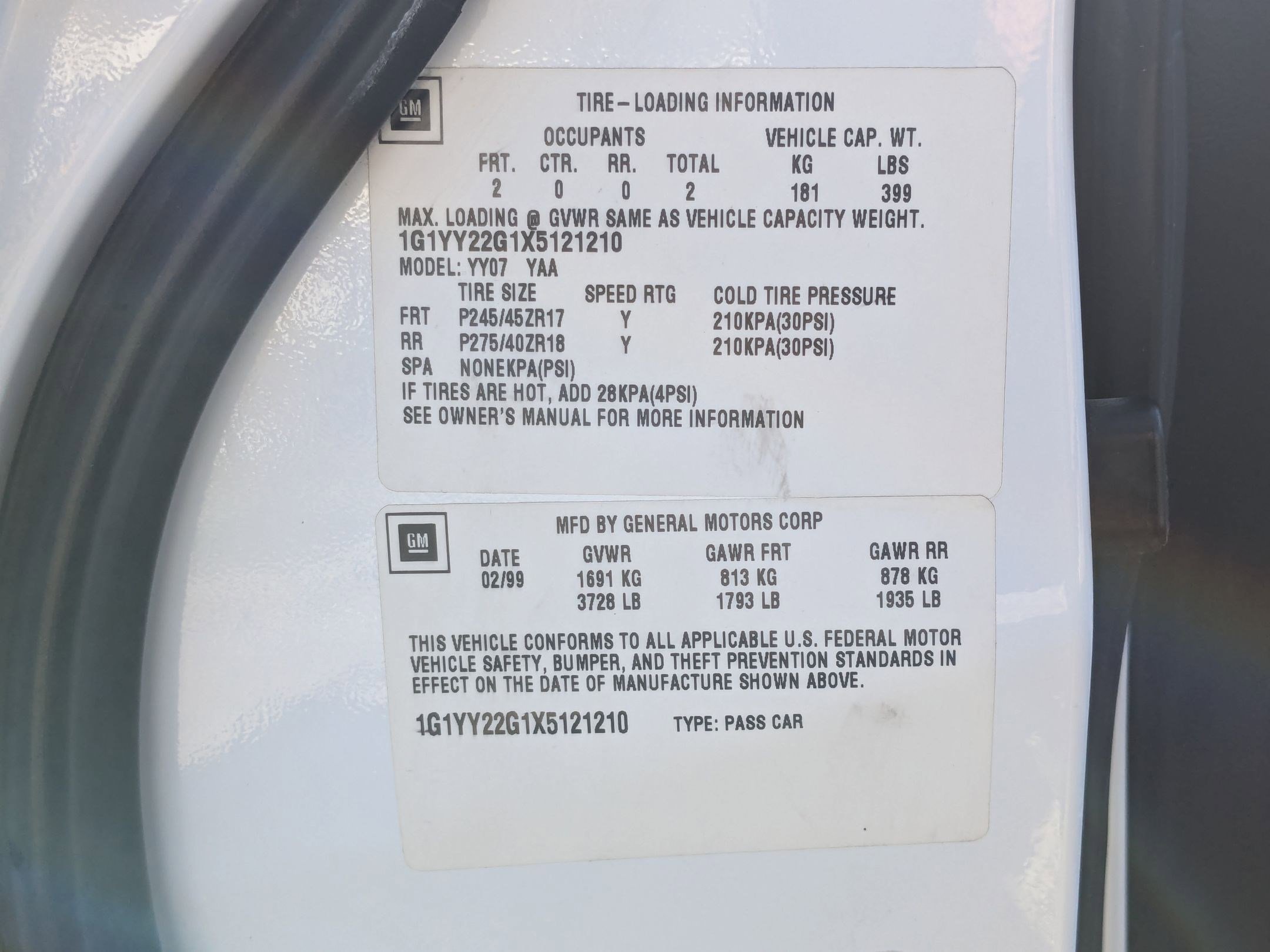 Used 1999 Chevrolet Corvette Coupe w/ Roof Pkg image 30