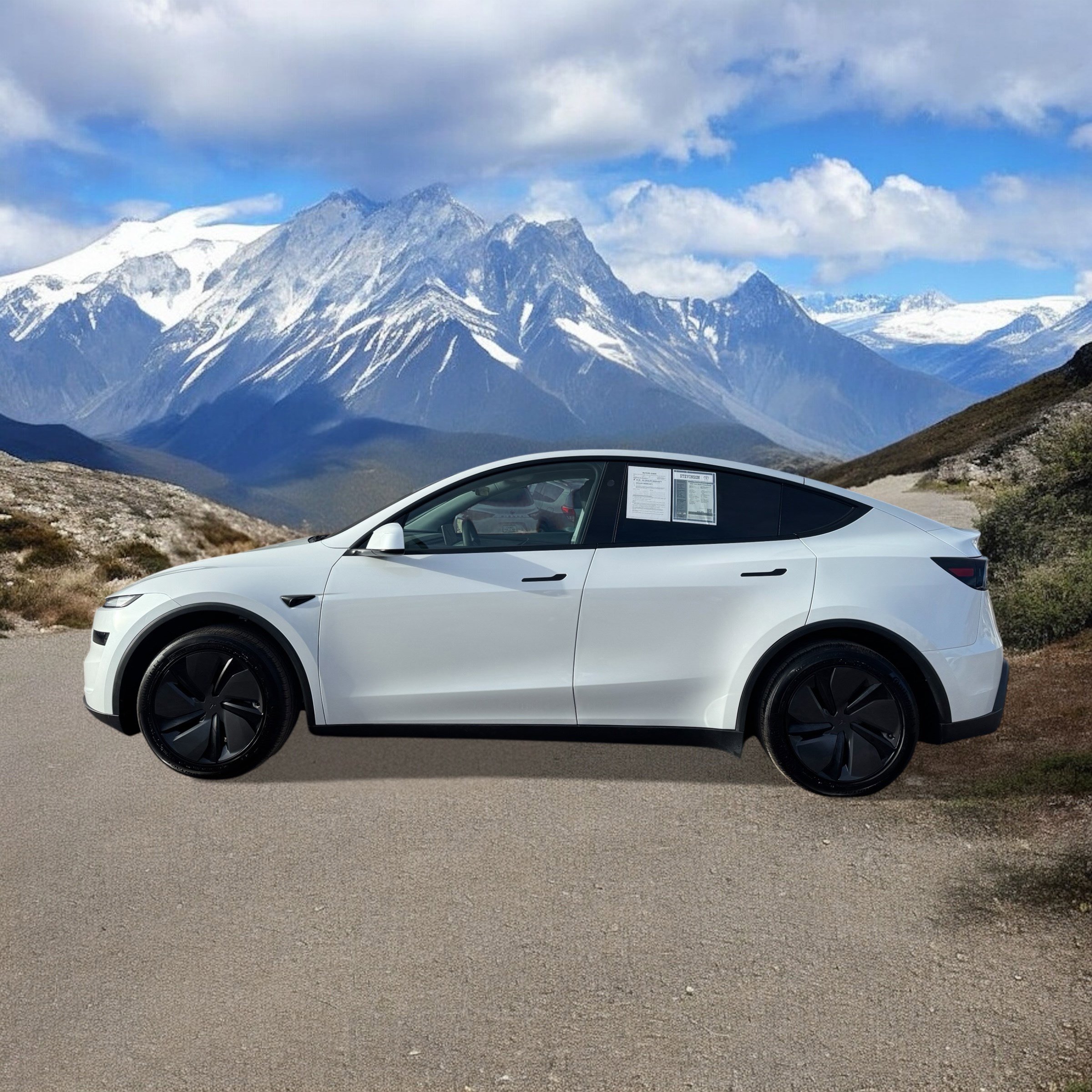 Used 2026 Tesla Model Y Long Range image 2