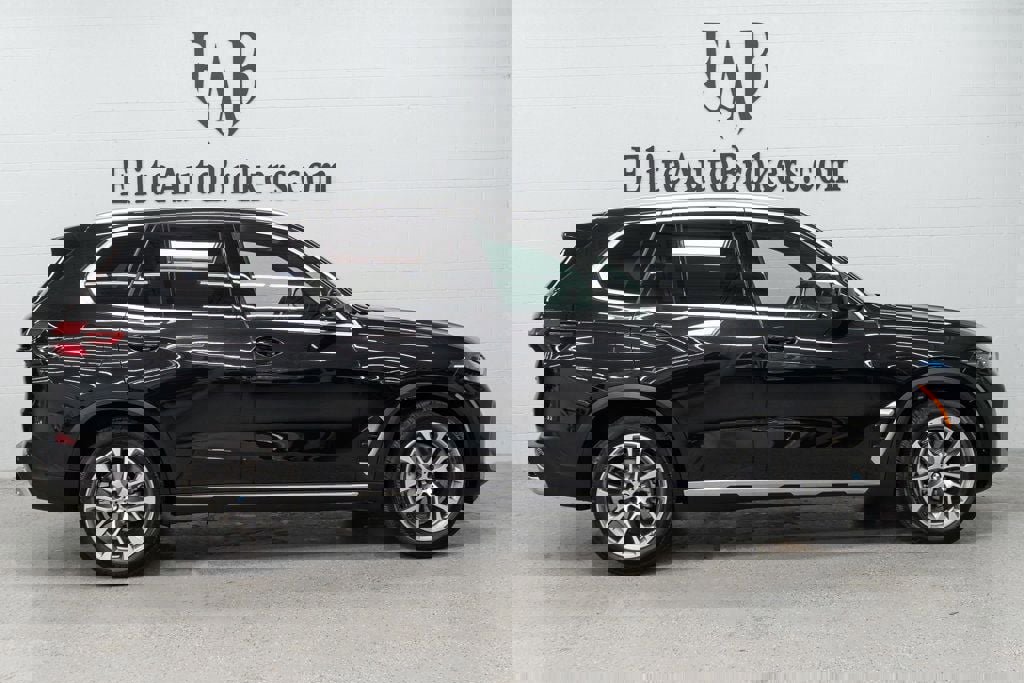 Used 2026 BMW X5 xDrive40i AWD/4WD image 5