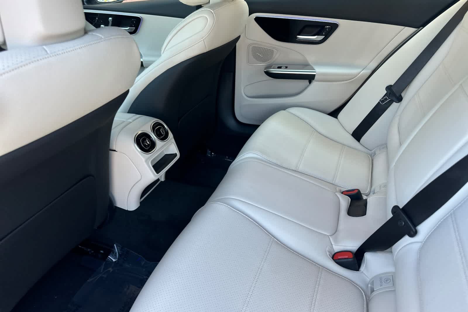 Used 2026 Mercedes-Benz C 300 4MATIC Sedan image 11