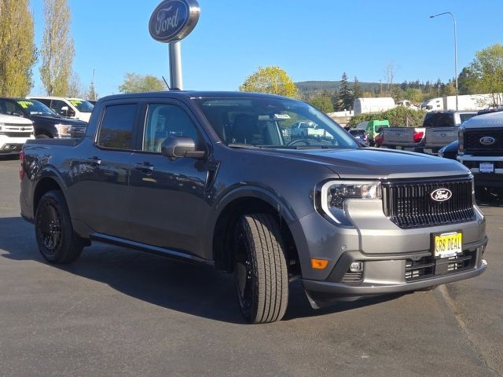 New 2025 Ford Maverick Lobo image 3