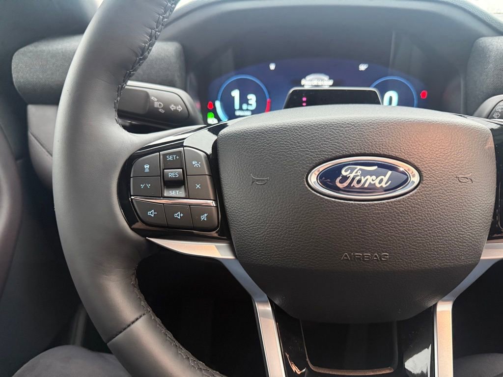 New 2026 Ford Explorer Platinum image 26