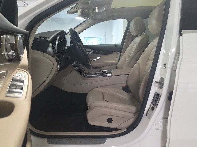Used 2018 Mercedes-Benz GLC 300 4MATIC image 10