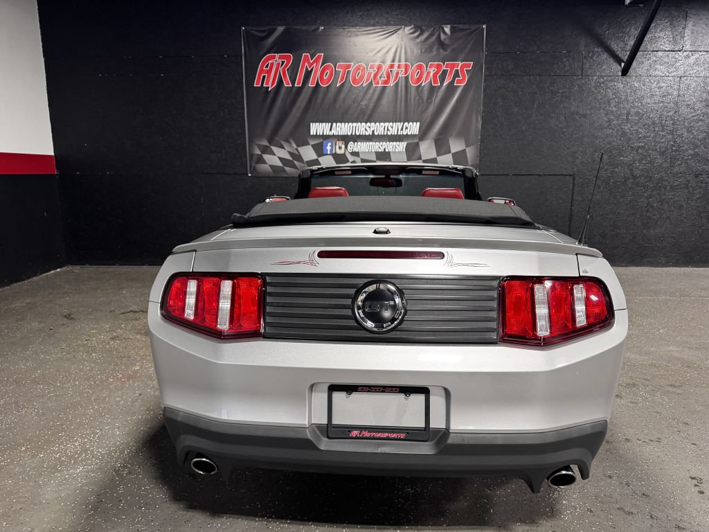 Used 2011 Ford Mustang GT Premium w/ 401A Rapid Spec Order Code RWD image 4