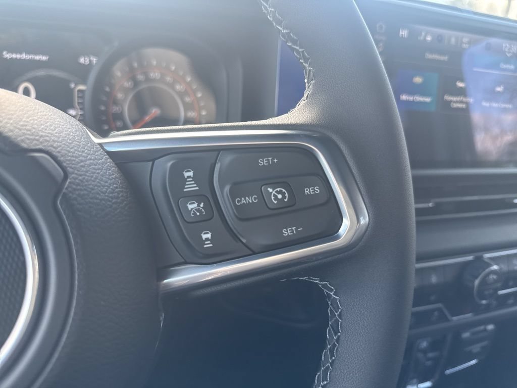 New 2025 Jeep Wrangler Unlimited Sahara AWD/4WD image 19
