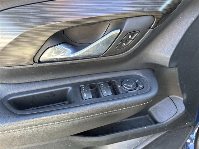 Used 2022 GMC Terrain SLE w/ Elevation Edition image 25