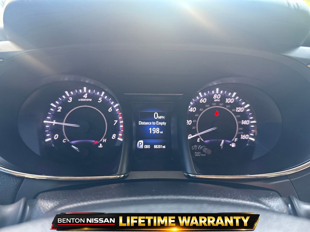 Used 2017 Toyota Avalon XLE Premium image 14