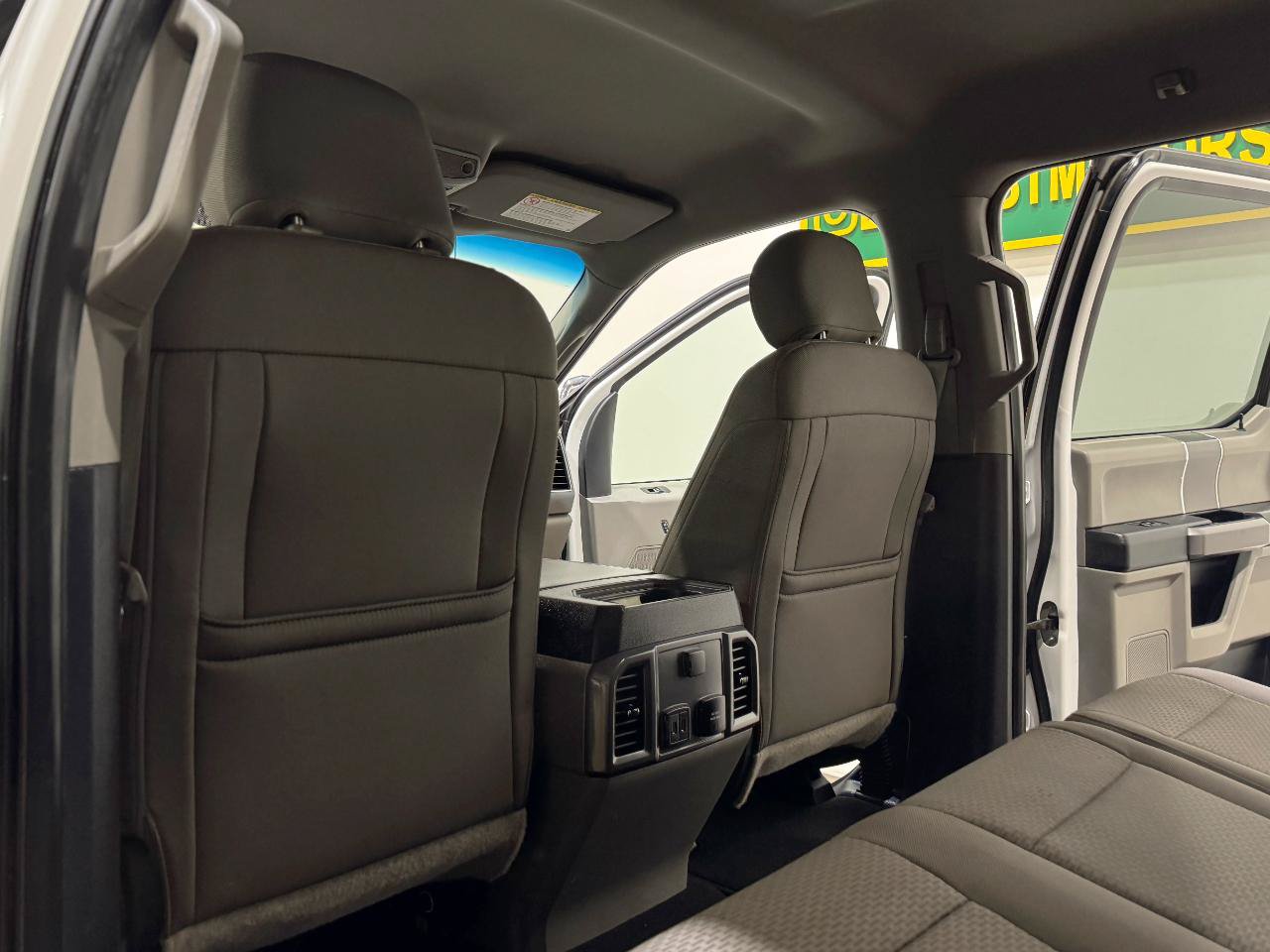 Used 2019 Ford F350 XLT w/ XLT Premium Package AWD/4WD image 17
