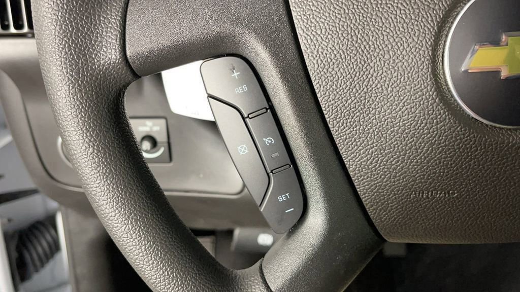 New 2025 Chevrolet Express 2500 Extended w/ Driver Convenience Package image 27