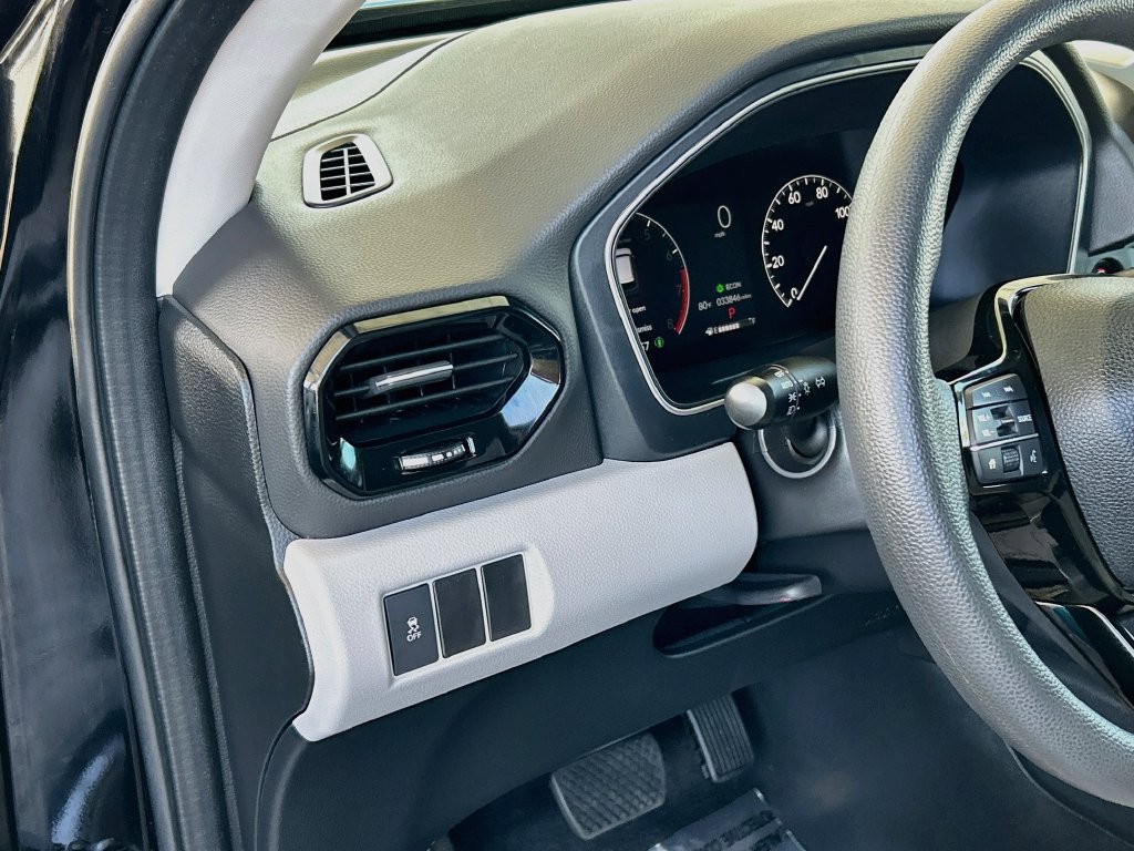 Certified 2023 Honda Pilot LX image 10