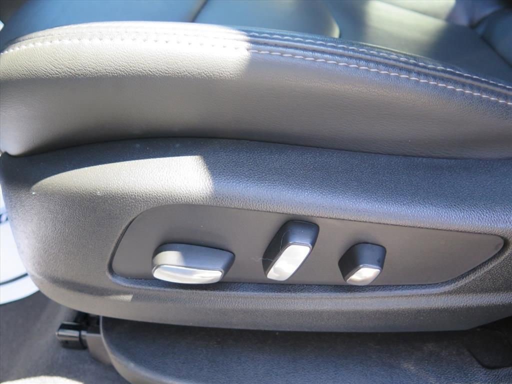 Certified 2023 Cadillac XT6 Premium Luxury w/ Technology Package image 7