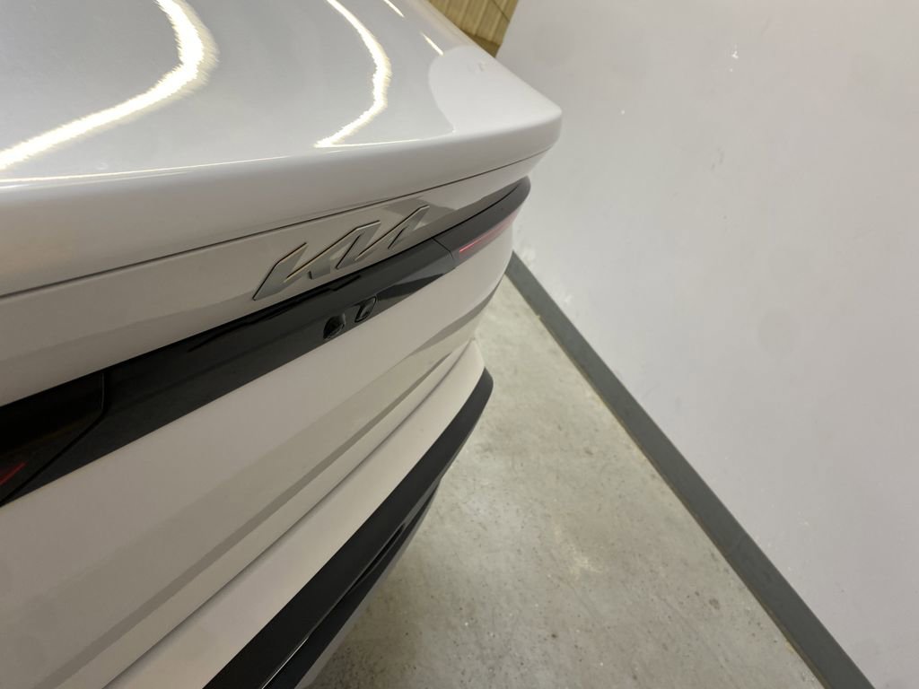 Used 2025 Kia K4 FWD image 16