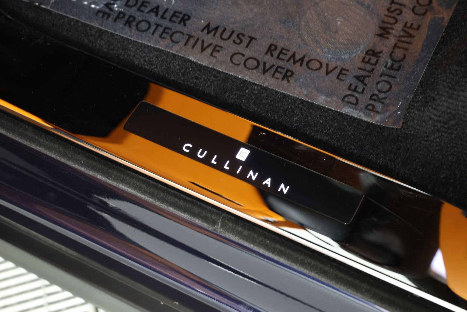 Used 2022 Rolls-Royce Cullinan w/ Cullinan Package AWD/4WD image 32