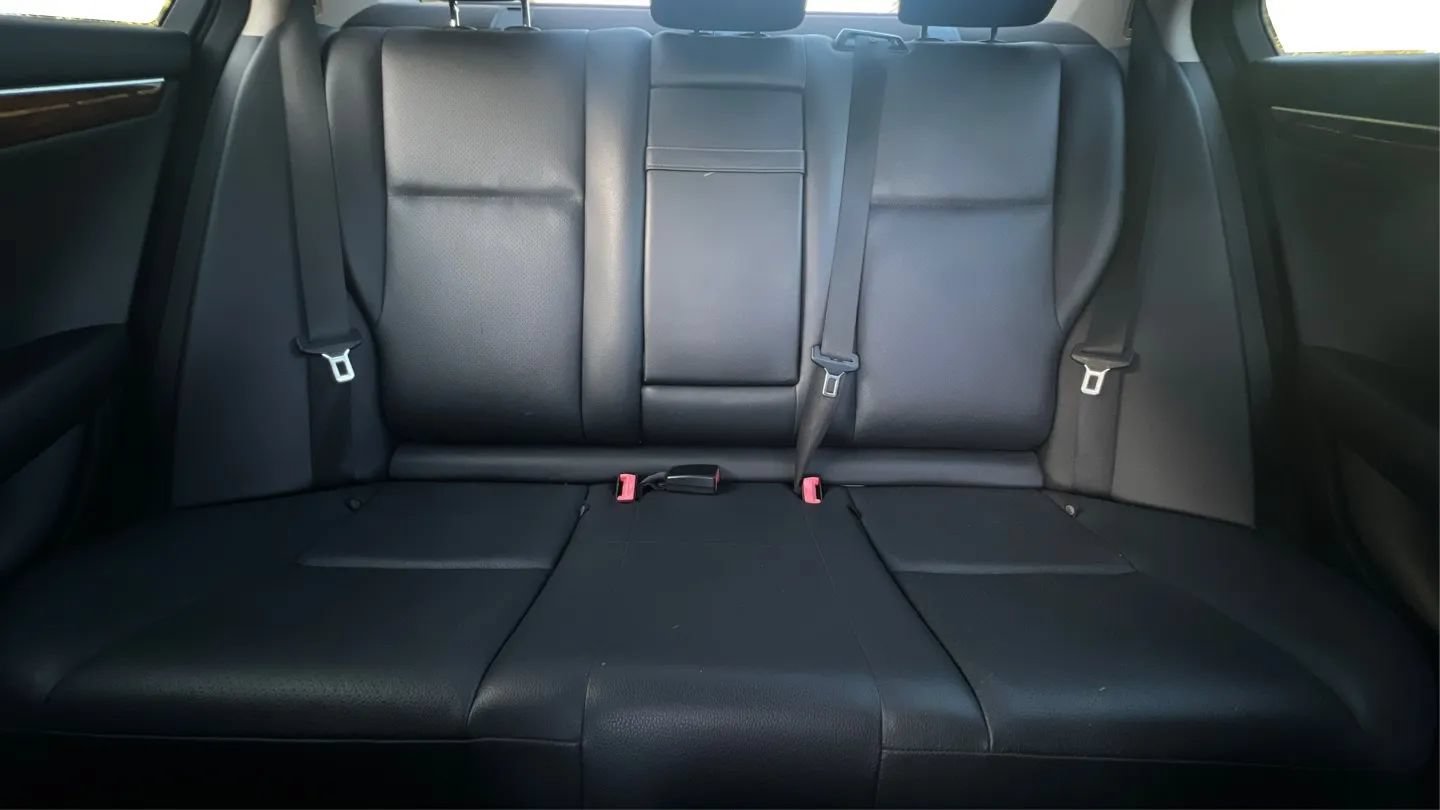Used 2013 Mercedes-Benz C 250 Sedan image 26