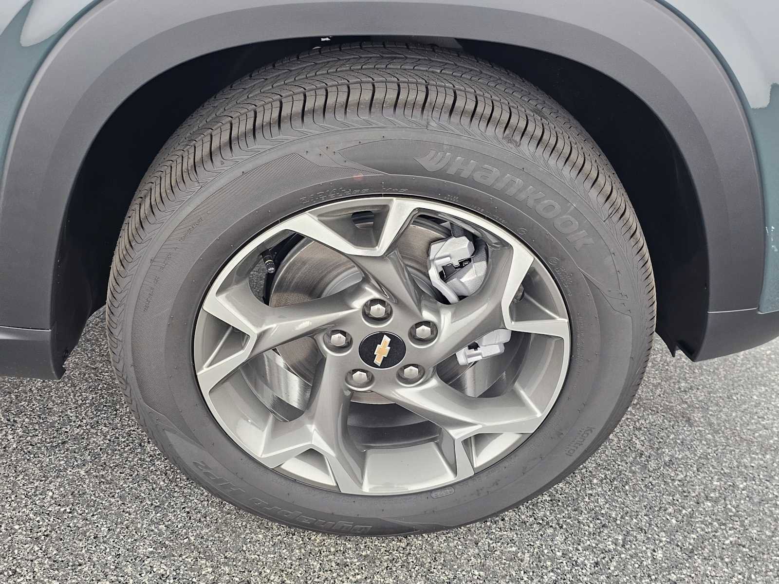 New 2026 Chevrolet Trax LT w/ Driver Confidence Package FWD image 9