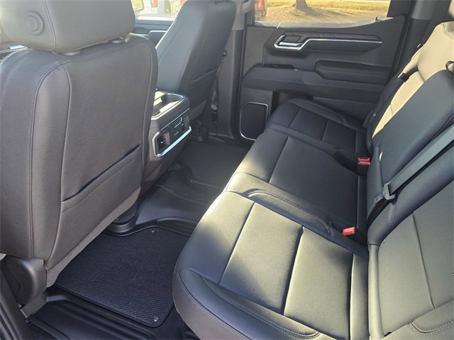 New 2026 GMC Sierra 1500 SLT image 10