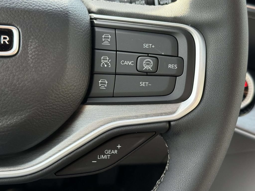 New 2026 Jeep Grand Wagoneer Limited AWD/4WD image 24