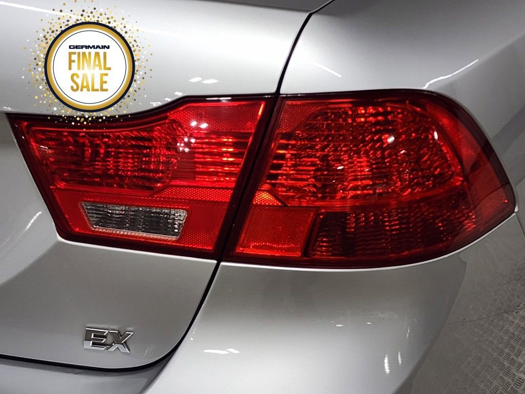 Used 2010 Kia Optima EX image 13