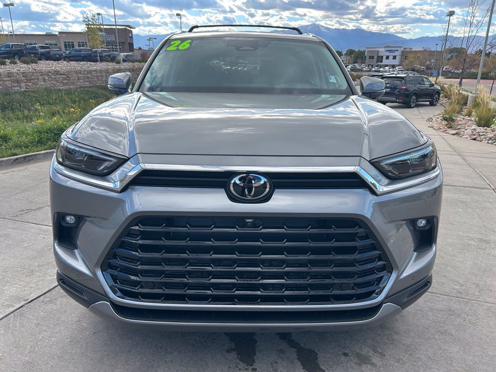 Used 2026 Toyota Grand Highlander AWD image 2