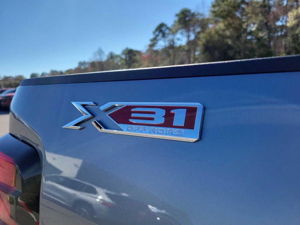 New 2026 GMC Sierra 2500 SLT w/ SLT Premium Package image 10