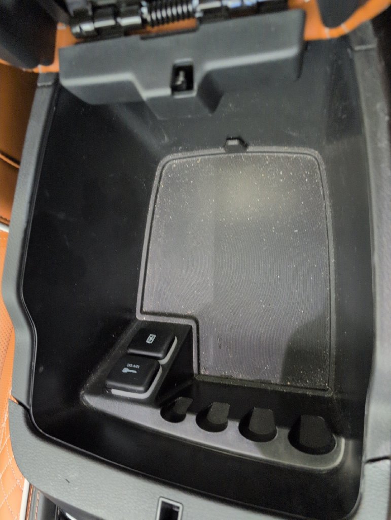 Used 2024 Chrysler Pacifica Pinnacle FWD image 40