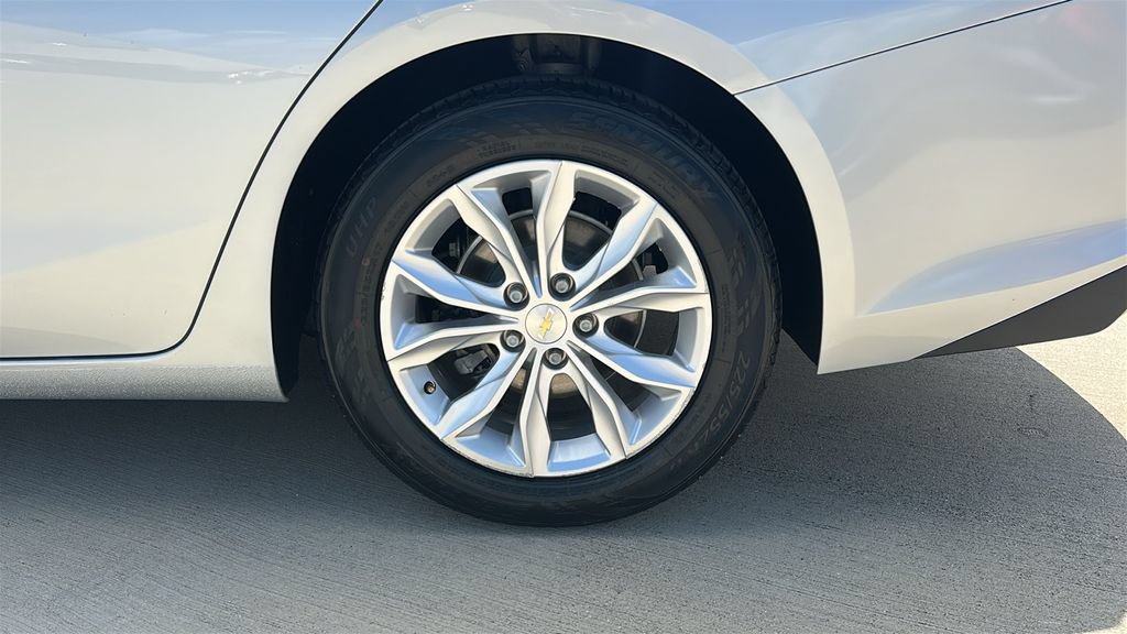 Used 2021 Chevrolet Malibu LT FWD image 18