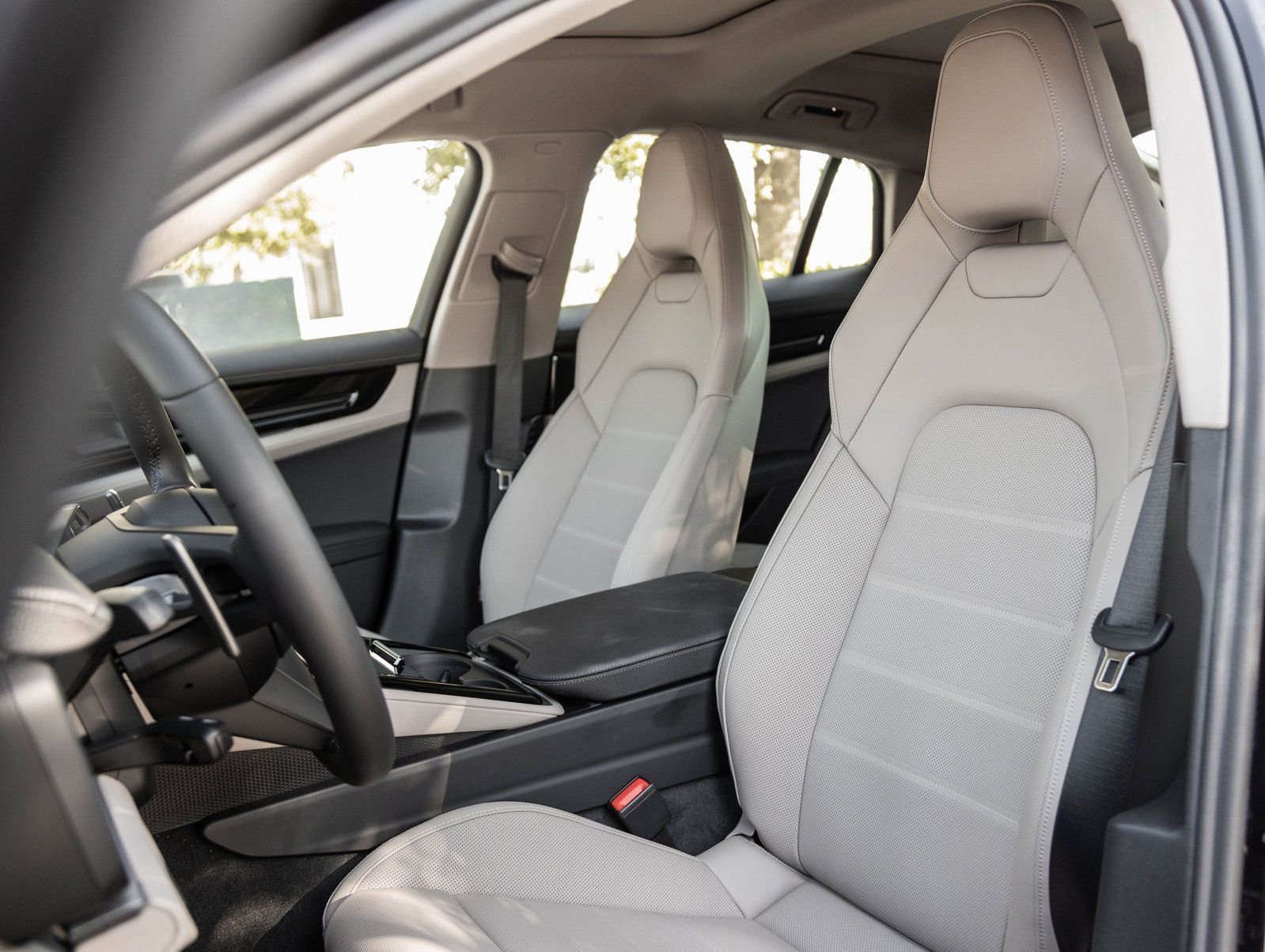 New 2026 Porsche Panamera 4 image 5