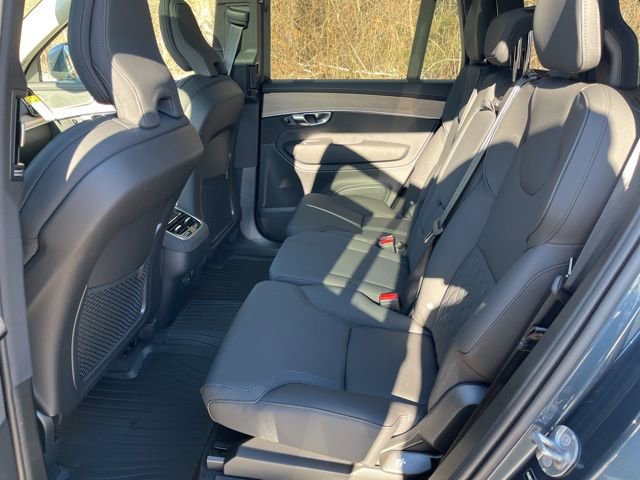 New 2026 Volvo XC90 B6 Core w/ Protection Package image 19