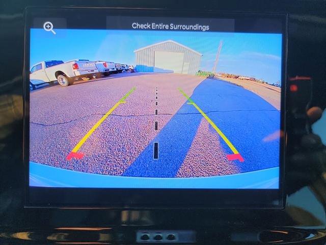 Used 2024 Jeep Grand Cherokee Laredo image 17