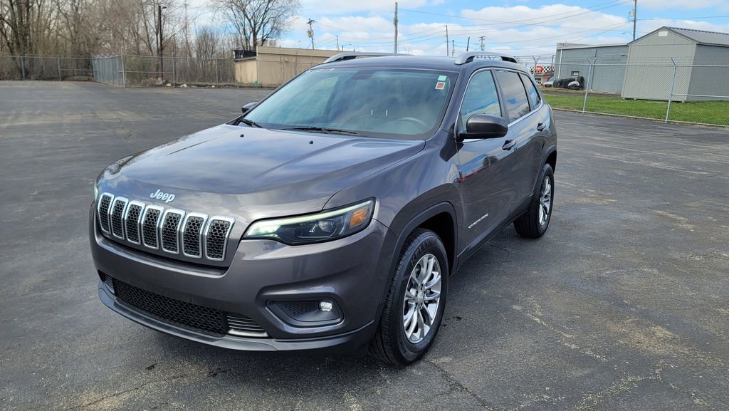 Used 2019 Jeep Cherokee Latitude Plus w/ Cold Weather Group image 5