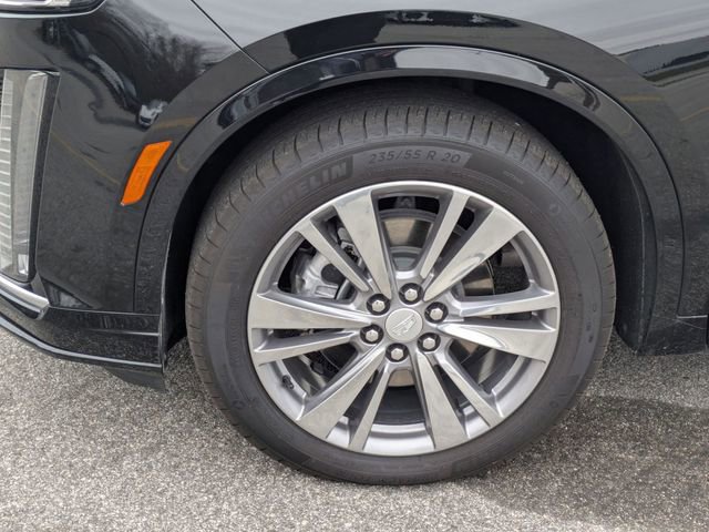 Used 2025 Cadillac XT6 Premium Luxury image 7