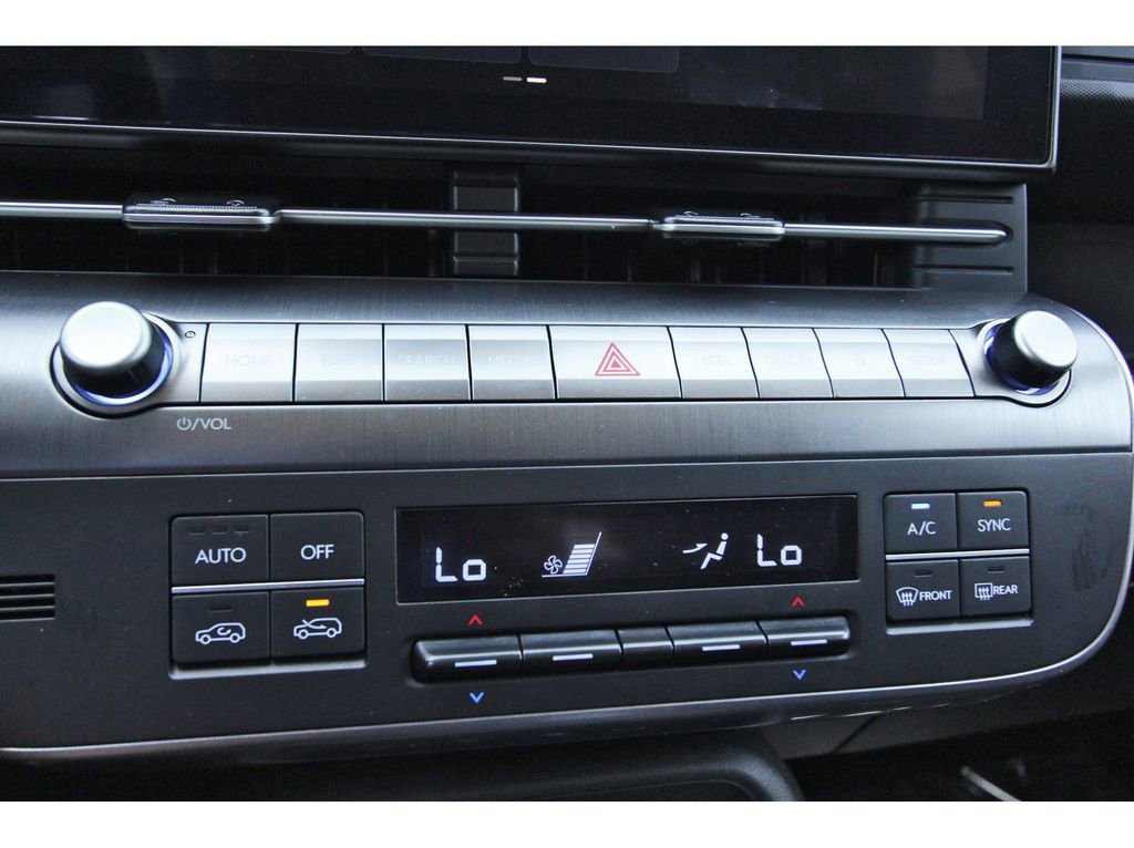 Used 2025 Hyundai Kona SEL image 23