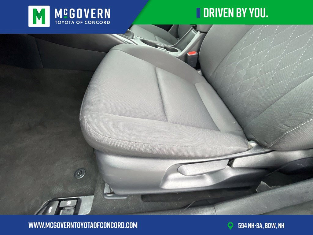 Used 2025 Toyota Corolla LE FWD image 22