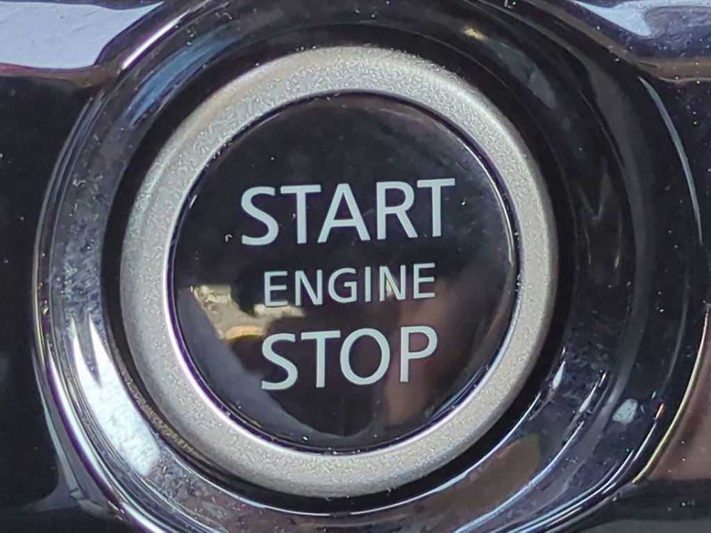 Certified 2024 Nissan Pathfinder Platinum image 31