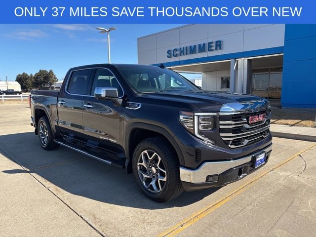 Used 2024 GMC Sierra 1500 SLT AWD/4WD image 3