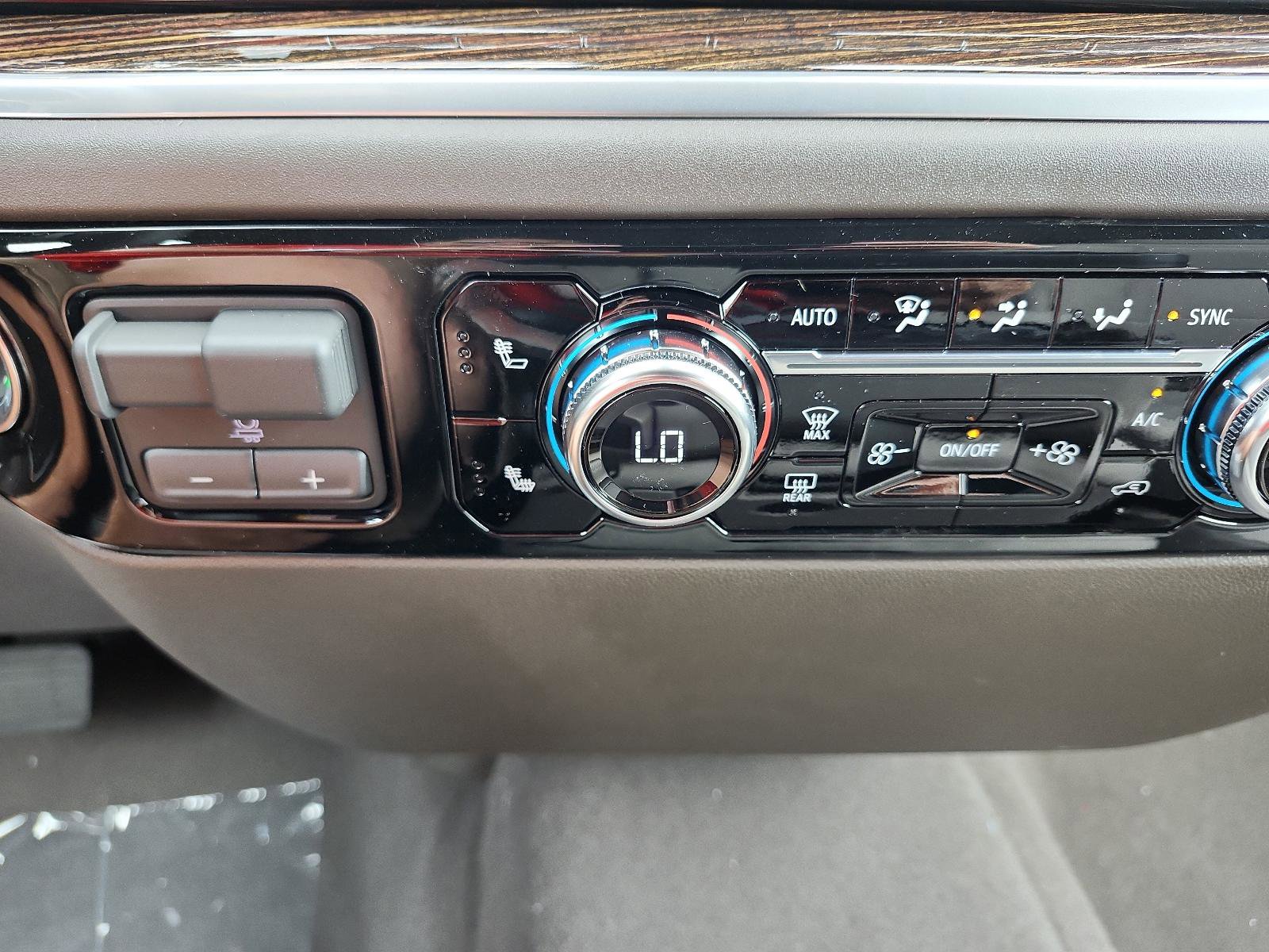 New 2026 GMC Sierra 1500 SLE image 16