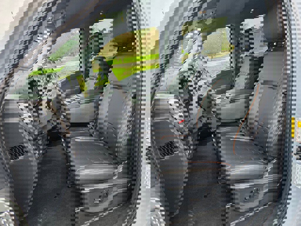 New 2026 Ford F350 Lariat w/ Chrome Package image 4