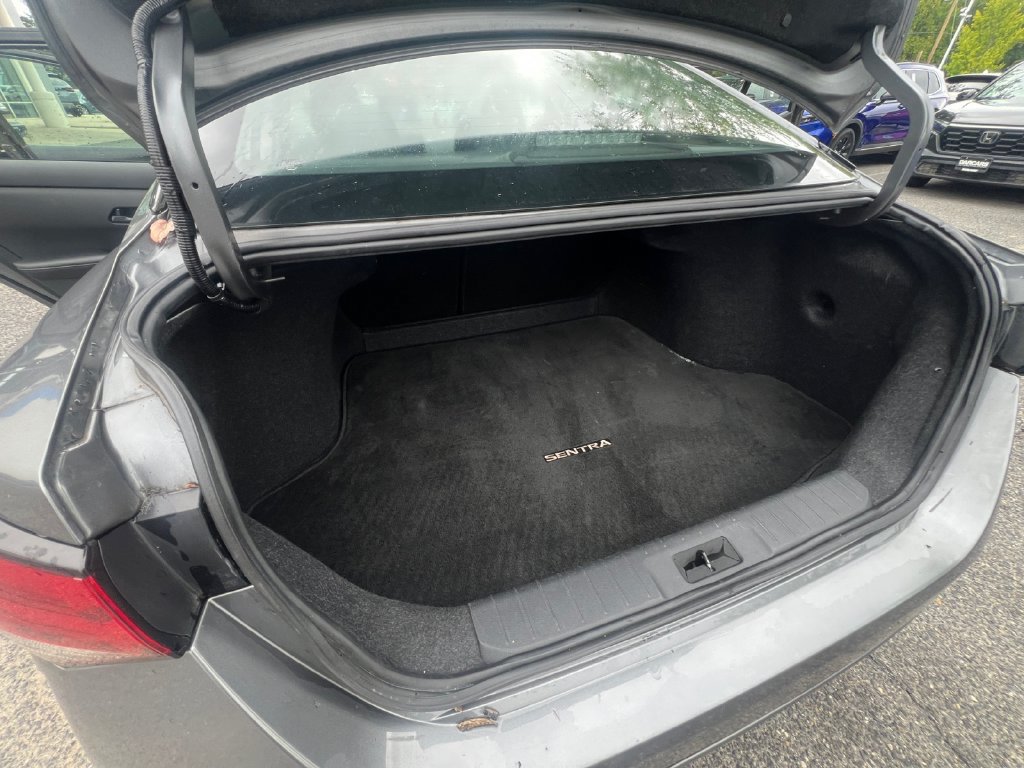 Used 2024 Nissan Sentra SV FWD image 27